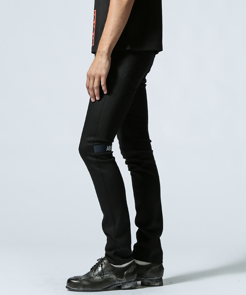 RAF SIMONS（ラフシモンズ）の「Narrow fit jeans w/text elastic on
