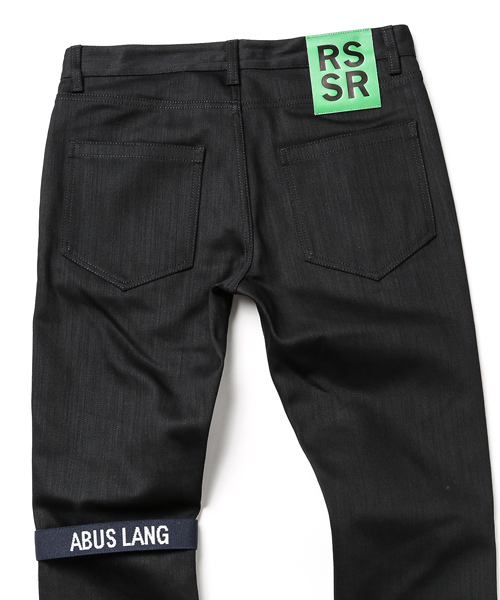 RAF SIMONS（ラフシモンズ）の「Narrow fit jeans w/text elastic on