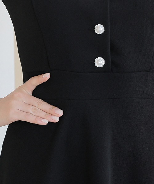 HOTPING(ホッピン)の「パールボタンフレアワンピース(ワンピース・レディース・ブラック・FREE)」の12枚目の写真