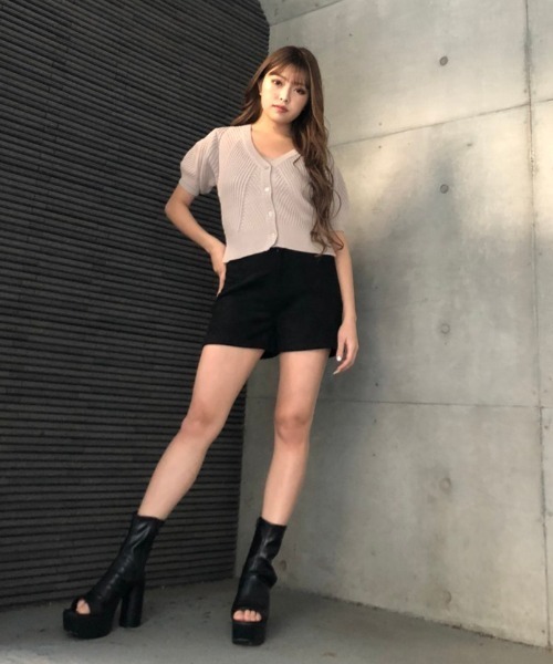 ENVYM（アンビー）の「ＣＤ×ＣａｍｉアンサンブルＫｎｉｔ（ニット/セーター・レディース・ホワイト/ブラック/グレー・FREE）」の16枚目の写真