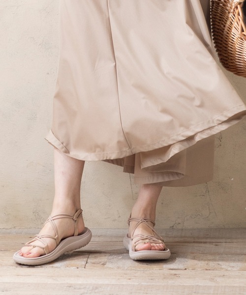 welleg（ウェレッグ）の「軽量レースアップフラットスポーツサンダル（サンダル・レディース・ピンクベージュ/ブラック/ベージュ×ブラック/ブラウン・33/35/37/38/41/34/36/39/40/42）」の4枚目の写真