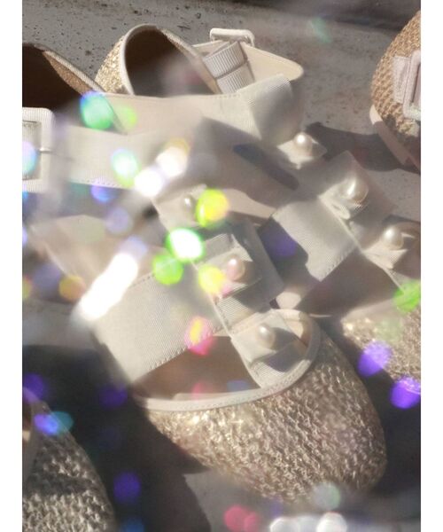 merry jenny（メリージェニー）の「箔グログランベルトシューズ（パンプス・レディース・オフホワイト/ブラウン/ベージュ・MEDIUM/LARGE）」の9枚目の写真