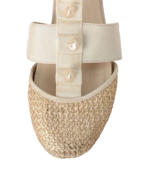 merry jenny（メリージェニー）の「箔グログランベルトシューズ（パンプス・レディース・オフホワイト/ブラウン/ベージュ・MEDIUM/LARGE）」の18枚目の写真