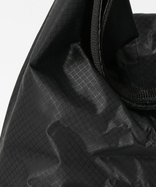 Speedo（スピード）の「[ スピード ] Speedo ハイドロ エア ウォーター プルーフ ロールトップ 3L（エコバッグ/サブバッグ・メンズ・ブラック/オリーブ・FREE）」の8枚目の写真