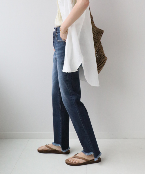 JOURNAL STANDARD relume(ジャーナルスタンダード レリューム)の「《追加2》ASYMMETRY HEMデニム◆(デニムパンツ・レディース・ネイビー/ブルー・40/38/36)」の20枚目の写真