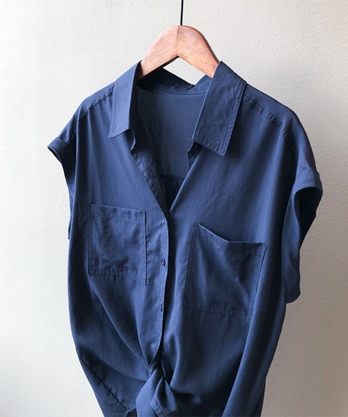 Jewelobe(ジュエローブ)の「フレンチスリーブセミロングシャツ(シャツ/ブラウス・レディース・ホワイト/ネイビー/カーキ・FREE)」の15枚目の写真