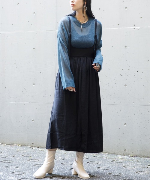 AS KNOW AS PINKY(アズノゥアズピンキー)の「サテンでギャザージャンスカ(ジャンパースカート・レディース・カーキ/ブラック/ブラウン・FREE)」の2枚目の写真