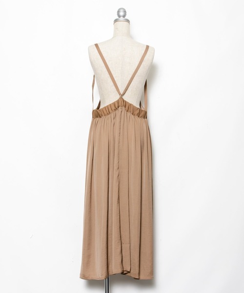 AS KNOW AS PINKY(アズノゥアズピンキー)の「サテンでギャザージャンスカ(ジャンパースカート・レディース・カーキ/ブラック/ブラウン・FREE)」の10枚目の写真