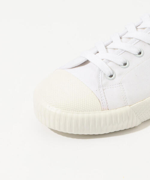 TOMORROWLAND （トゥモローランド）の「【別注】REPRODUCTION OF FOUND×TOMORROWLAND ブリティッシュミリタリートレーナー（スニーカー・メンズ・ホワイト/ベージュ・41/42/43）」の6枚目の写真