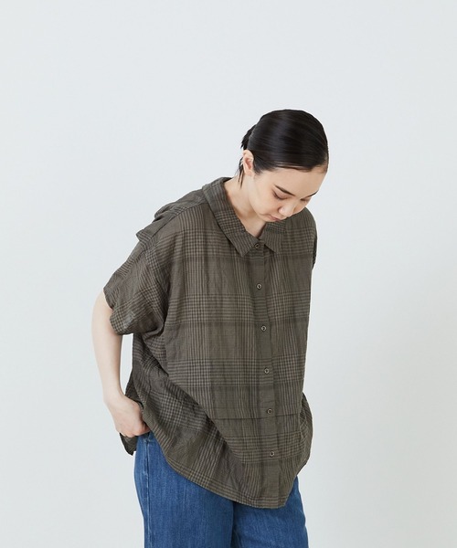 conges payes ADIEU TRISTESSE（コンジェ ペイエ アデュートリステス）の「ヨークデザインブラウス（シャツ/ブラウス・レディース・ブラック系その他/グリーン系その他/ブルー系その他・38）」の11枚目の写真