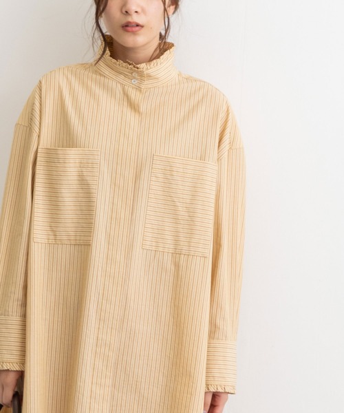 POU DOU DOU（プードゥドゥ）の「フリルスタンドカラーチュニックシャツ（シャツ/ブラウス・レディース・オフホワイト/イエロー/ブルー・3）」の8枚目の写真