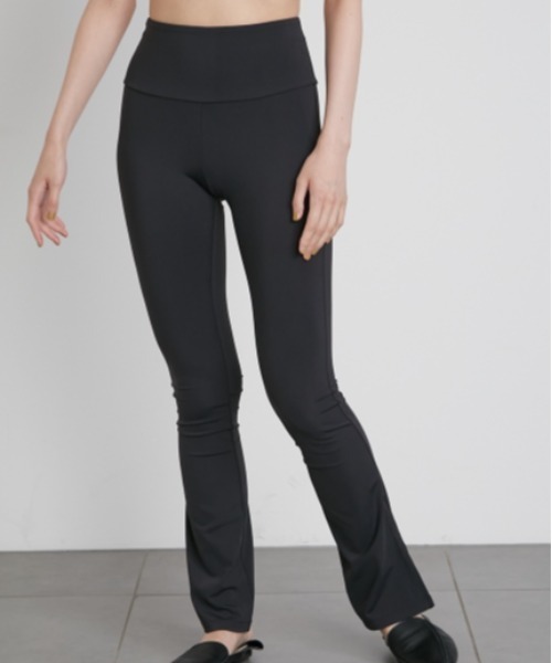 【emmi yoga】サスティナレッチレギンスパンツ