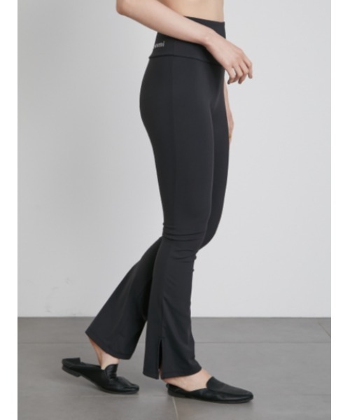 【emmi yoga】サスティナレッチレギンスパンツ