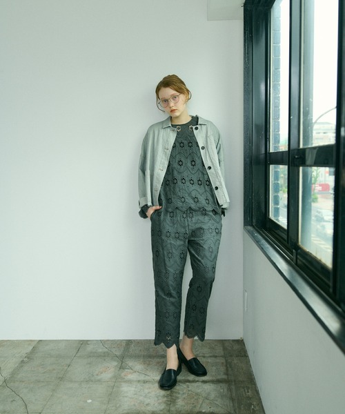 PUAL CE CIN（ピュアルセシン）の「両耳スカラップレースブラウス（シャツ/ブラウス・レディース・ブラック/ブルーグレー/グレイッシュベージュ・FREE）」の17枚目の写真