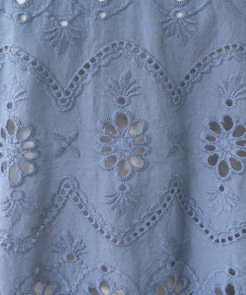 PUAL CE CIN（ピュアルセシン）の「両耳スカラップレースブラウス（シャツ/ブラウス・レディース・ブラック/ブルーグレー/グレイッシュベージュ・FREE）」の7枚目の写真