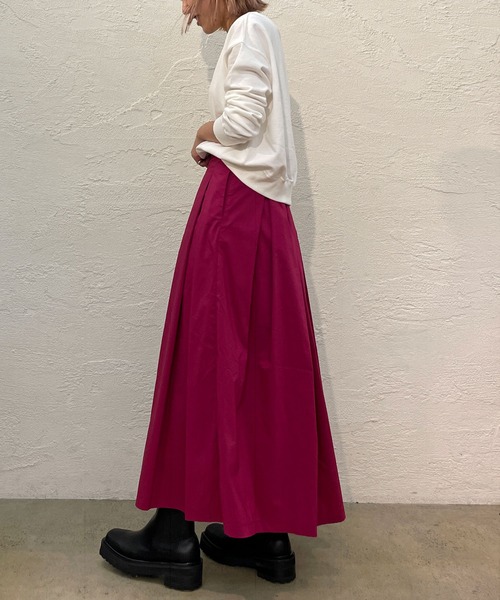 Omekashi（オメカシ）の「TOLIGHT 別注ドローイングフラワースウェット（スウェット・レディース・ホワイト/ブラック・FREE）」の8枚目の写真