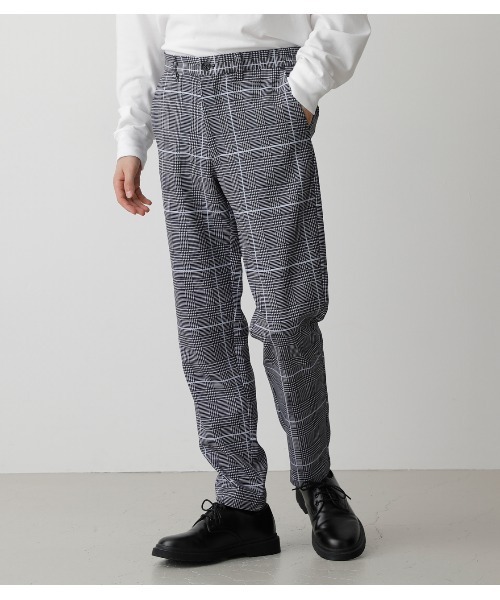 AZUL by moussy(アズールバイマウジー)の「STRETCH TAPERED PANTS/ストレッチテーパードパンツ(スラックス・メンズ・グレー系その他/ブラック/カーキ・LARGE/SMALL/MEDIUM)」の1枚目の写真