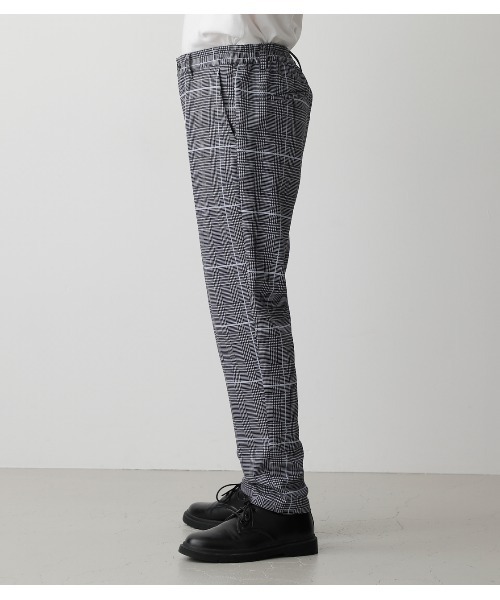 AZUL by moussy(アズールバイマウジー)の「STRETCH TAPERED PANTS/ストレッチテーパードパンツ(スラックス・メンズ・グレー系その他/ブラック/カーキ・LARGE/SMALL/MEDIUM)」の18枚目の写真