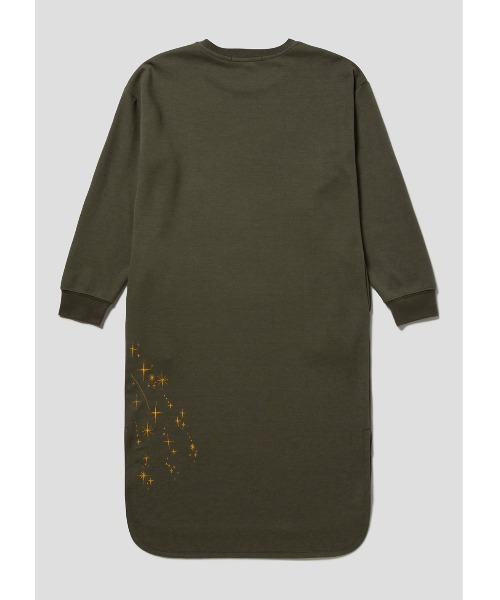 Design Tshirts Store graniph(デザイン ティーシャツ ストア グラニフ)の「ウィザードキャット|エンブロイダリースウェットワンピース(ワンピース・レディース・カーキ・FREE)」の4枚目の写真