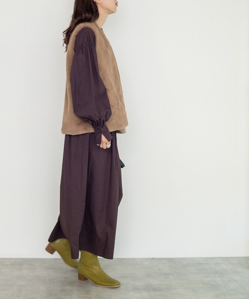 w closet(ダブルクローゼット)の「ウエストタック前開きシャツワンピース(シャツワンピース・レディース・オフホワイト/カーキ/ダークブラウン系1・FREE)」の22枚目の写真