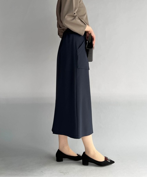 PICCIN（ピッチン）の「フロントポケットタイトスカート（スカート・レディース・ネイビー/オレンジ/グレイッシュベージュ・M）」の6枚目の写真