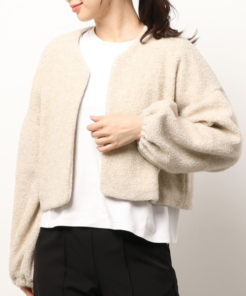 kaene（カエン）の「ショートボアカーディガン【daily collection】（カーディガン/ボレロ・レディース・オフホワイト/ブラウン/グレー・FREE）」の2枚目の写真