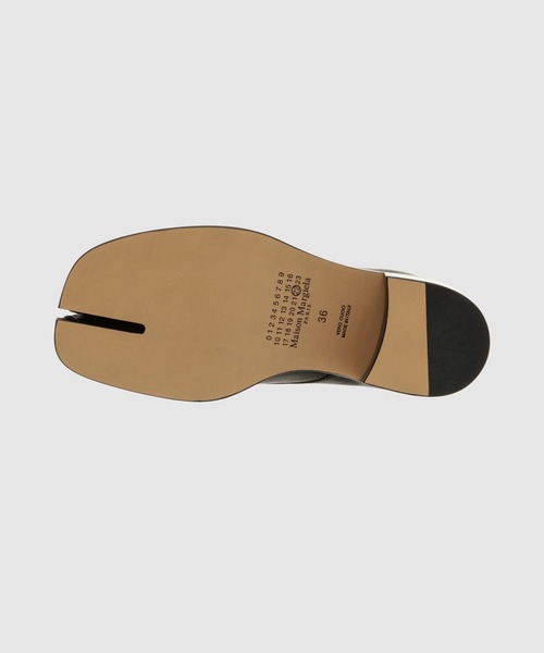 Maison Margiela(メゾンマルジェラ)の「LACE-UPS(スニーカー・レディース・ブラック・38/36/37)」の3枚目の写真