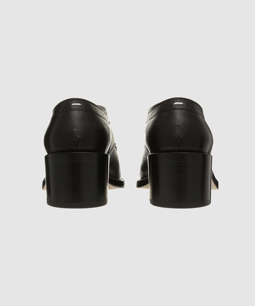 Maison Margiela(メゾンマルジェラ)の「LACE-UPS(スニーカー・レディース・ブラック・38/36/37)」の2枚目の写真
