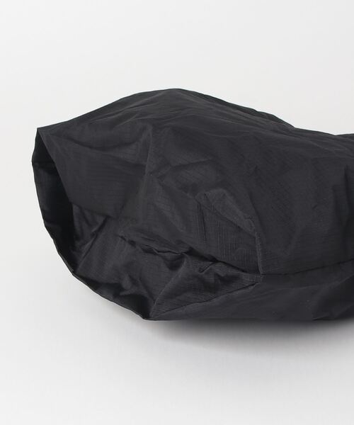 NIKE（ナイキ）の「NIKE Stash Tote DD1357-010（ショルダーバッグ・メンズ・ブラック・ONE SIZE）」の3枚目の写真