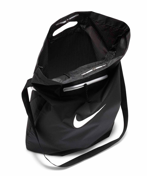 NIKE（ナイキ）の「NIKE Stash Tote DD1357-010（ショルダーバッグ・メンズ・ブラック・ONE SIZE）」の8枚目の写真