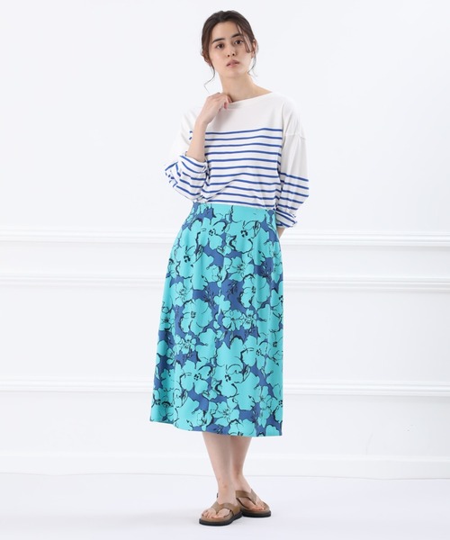 INED（イネド）の「大花プリントスカート（スカート・レディース・イエロー/ブルーグリーン・11号/9号/7号）」の8枚目の写真