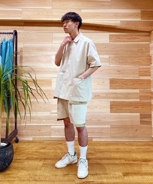 SUPERTHANKS（スーパーサンクス）の「ワンポイントポケットビッグシルエットショートスリーブシャツ■セットアップ対応■（ユニセックス）（シャツ/ブラウス・メンズ・クリーム/ブラック/ベージュ・M/S/L）」の22枚目の写真