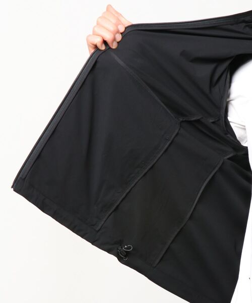 TIGORA(ティゴラ)の「ティゴラ TIGORA FIELD ストレッチジャケット(マウンテンパーカー・メンズ・ブラック/ベージュ・S/L/XL/M)」の5枚目の写真