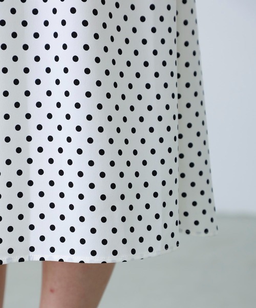 MILKFED.（ミルクフェド）の「POLKA DOT CAMISOLE ALL IN ONE（つなぎ/オールインワン・レディース・ホワイト/ネイビー・ONE SIZE）」の10枚目の写真