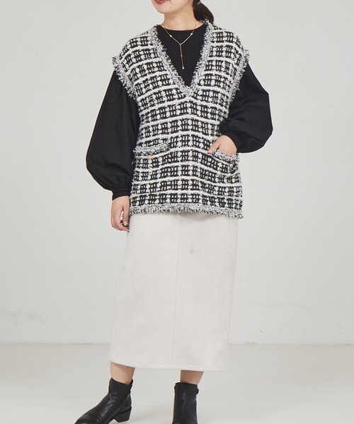 abahouse mavie（アバハウスマヴィ）の「袖ボリュームコンビプルオーバー（Tシャツ/カットソー・レディース・ホワイト/ブラック/チャコールグレー・フリー）」の6枚目の写真