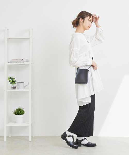 mooimooi（モーイモーイ）の「Tストラップシューズ（ドレスシューズ・レディース・ブラック/ナチュラル・S/M/L/LL）」の8枚目の写真