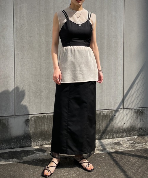 &g'aime(アンジェム)の「【&g’aime】カップ付きバックオープンビスチェ(Tシャツ/カットソー・レディース・ブラック/グレイッシュベージュ/チャコール・FREE)」の11枚目の写真