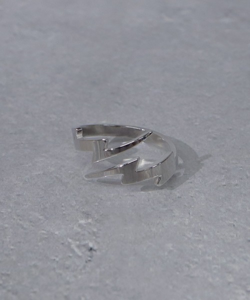 SBG(エスビー)の「SBG ステンレスデザインリング(リング・メンズ・シルバー/シルバー系その他・18号/16号/21号)」の1枚目の写真