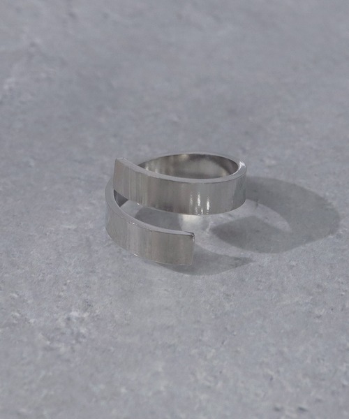 SBG(エスビー)の「SBG ステンレスデザインリング(リング・メンズ・シルバー/シルバー系その他・18号/16号/21号)」の3枚目の写真