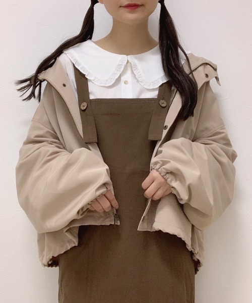 Cham.(チャム)の「ビッグカラーブラウス(シャツ/ブラウス・レディース・ベージュ/オフホワイト・F)」の6枚目の写真