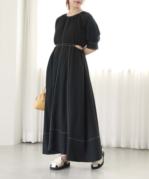 archives（アルシーヴ）の「配色ステッチカットアウトワンピース（ワンピース・レディース・ブラック/ベージュ/オレンジ・MEDIUM）」の2枚目の写真