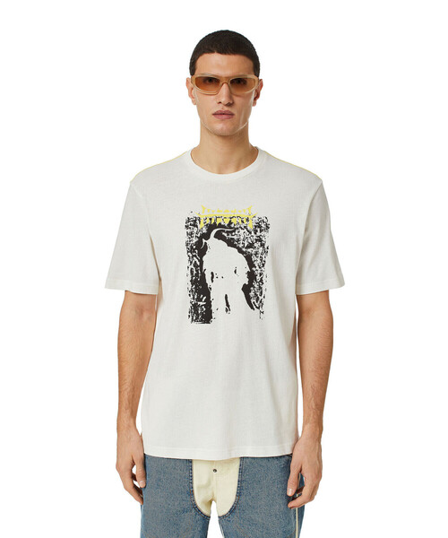 DIESEL くり抜き 白Tシャツ DIESEL(ディーゼル)の「メンズ Tシャツ クラック加工(Tシャツ