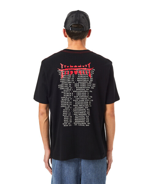 DIESEL（ディーゼル）の「メンズ Tシャツ クラック加工（Tシャツ/カットソー・メンズ・ホワイト/ブラック・X-SMALL/XXX-LARGE/X-LARGE/XX-LARGE/LARGE/SMALL/MEDIUM）」の18枚目の写真