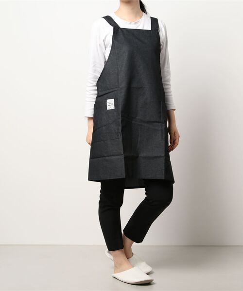 studio CLIP(スタディオクリップ)の「FUFUFU 家事らくらくエプロン(エプロン・レディース・ベージュ/ブラック・FREE)」の21枚目の写真