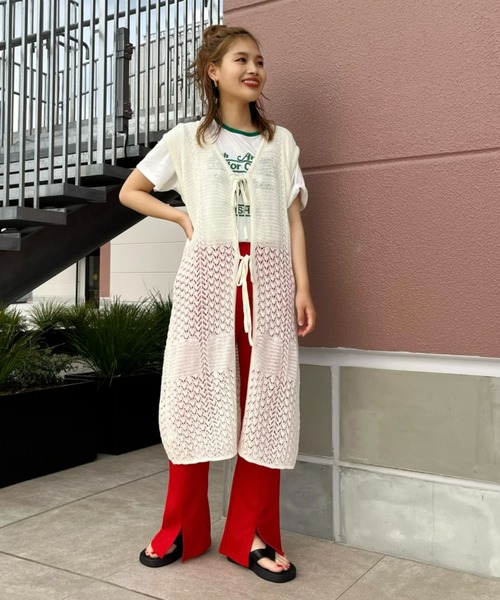 RODEO CROWNS WIDE BOWL（ロデオクラウンズワイドボウル）の「2WAYシアーニットベスト（ベスト・レディース・オフホワイト/ブラック/ライム・FREE）」の2枚目の写真