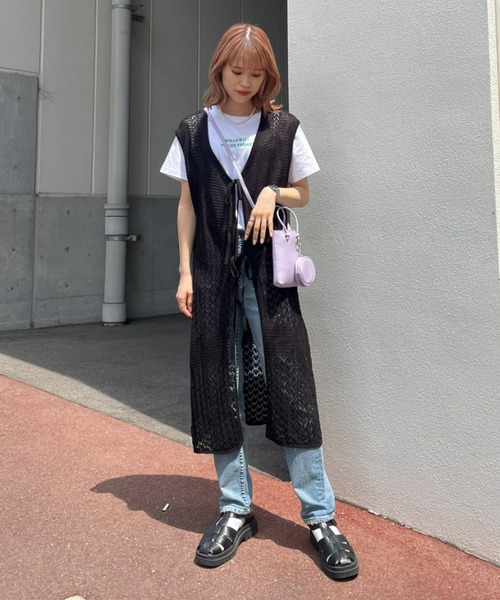 RODEO CROWNS WIDE BOWL（ロデオクラウンズワイドボウル）の「2WAYシアーニットベスト（ベスト・レディース・オフホワイト/ブラック/ライム・FREE）」の14枚目の写真