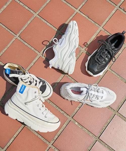 AKIII CLASSIC(アキクラシック)の「【店舗限定】【AKIII CLASSIC /アキクラシック】 RECOVERY COTTON HIGH スニーカー(スニーカー・レディース・ホワイト/ブラック・24.5㎝/23.5㎝)」の9枚目の写真