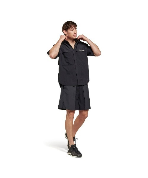 Reebok(リーボック)の「ARS アクティブチル+ ウーブン Tシャツ / ARS ACTIVCHILL+ Woven T-Shirt /(シャツ/ブラウス・メンズ・ブラック/ベージュ系その他・SMALL/MEDIUM/LARGE/X-LARGE/XX-LARGE/X-SMALL/XXX-LARGE)」の3枚目の写真