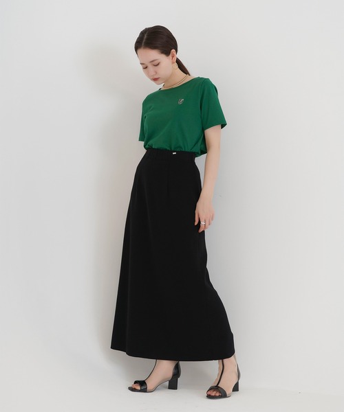 TINA:JOJUN(ティーナジョジュン)の「エンブレム付き ボートネックTシャツ TINA:JOJUN(Tシャツ/カットソー・レディース・グリーン/アイボリー/モカ・M)」の18枚目の写真
