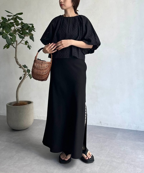 CAPRICIEUX LE'MAGE（カプリシューレマージュ）の「刺繍バルーンブラウス（シャツ/ブラウス・レディース・ブラック/ホワイト・FREE）」の7枚目の写真